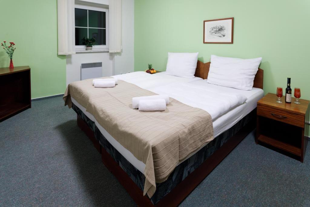 Hotel U Andela Michaela Javorna Ngoại thất bức ảnh
