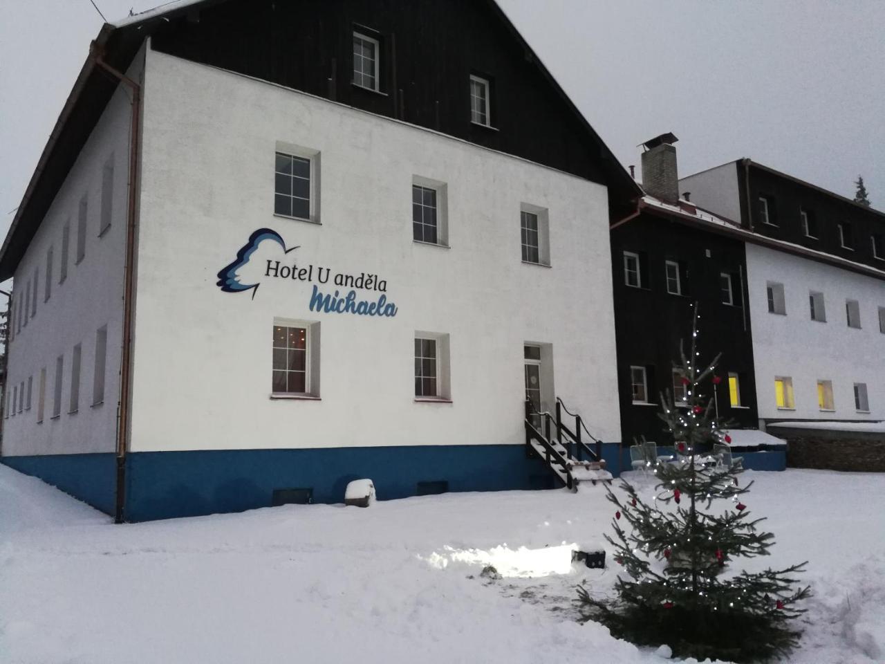 Hotel U Andela Michaela Javorna Ngoại thất bức ảnh